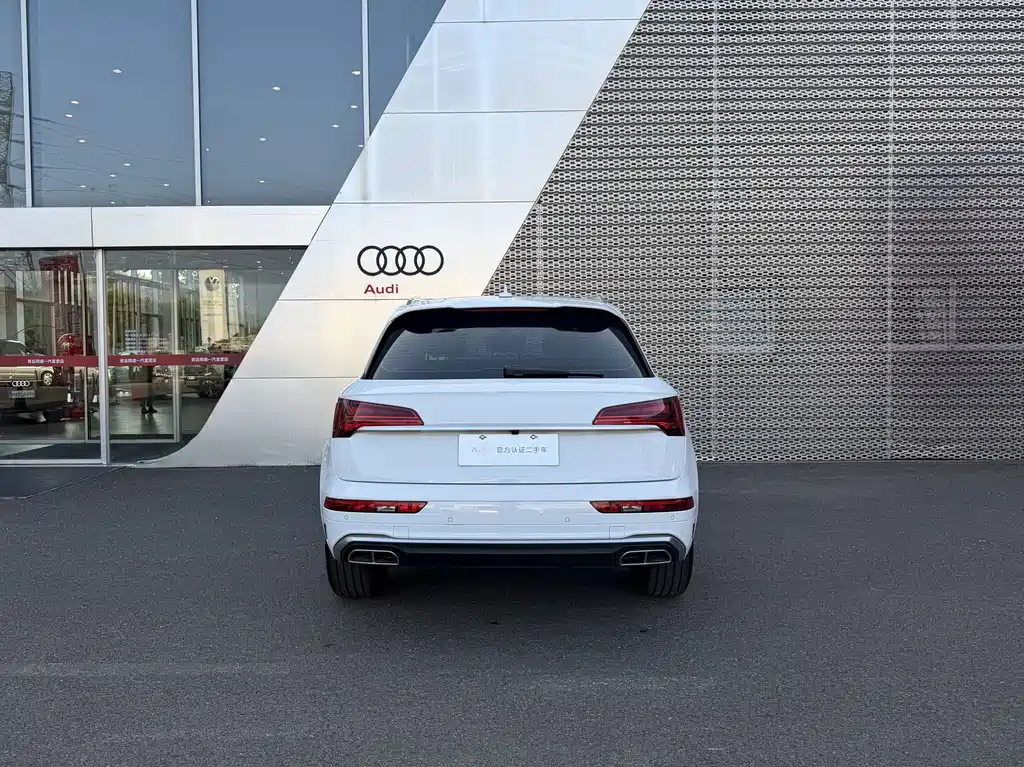 Audi Q5L — миниатюра 5