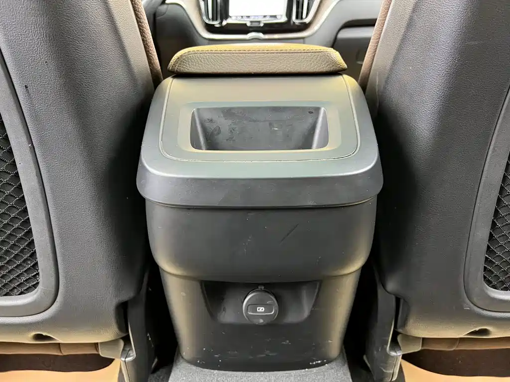 Volvo XC60 — миниатюра 26