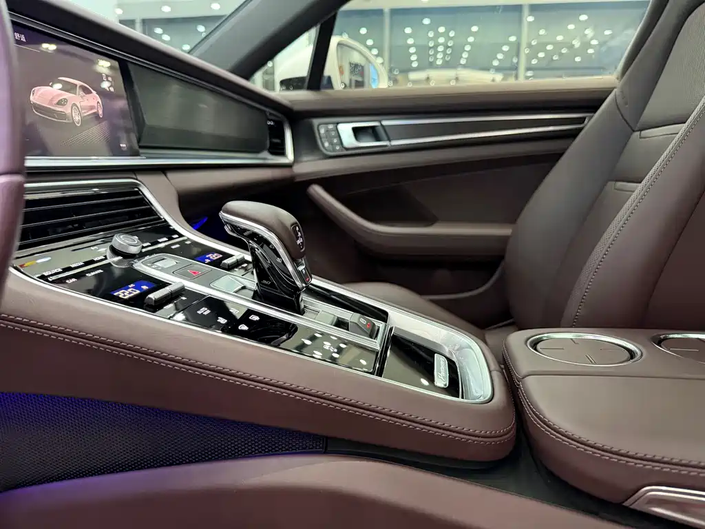 Porsche Panamera — миниатюра 17