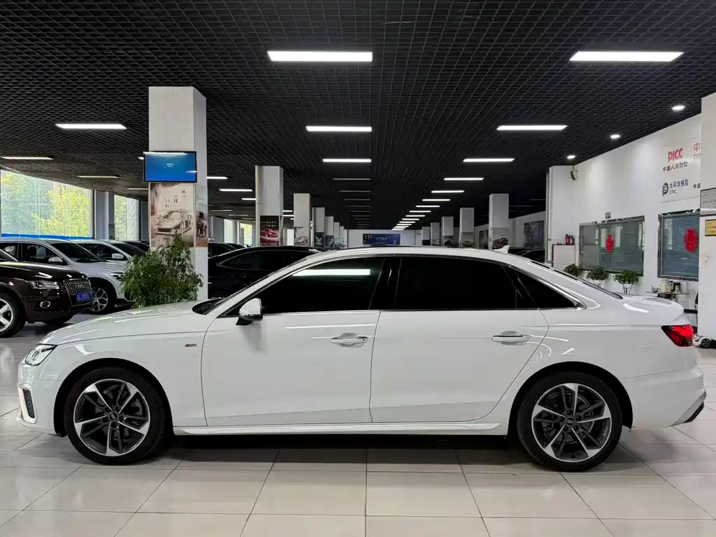 Audi A4L — миниатюра 3