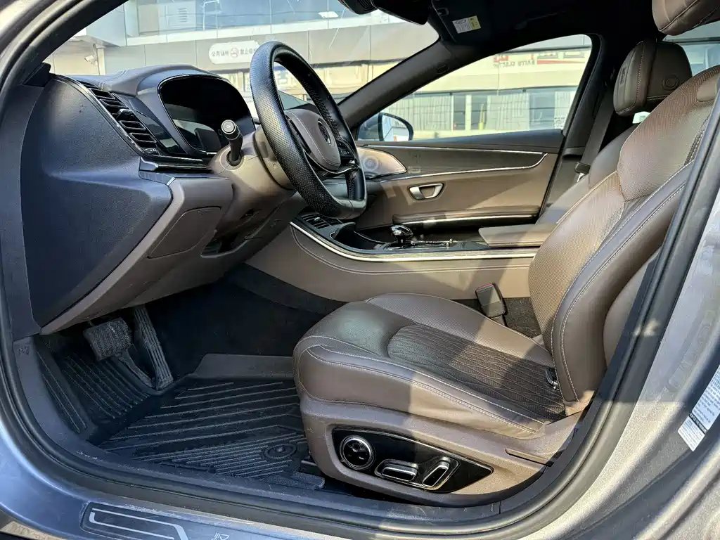 BYD Han — миниатюра 5