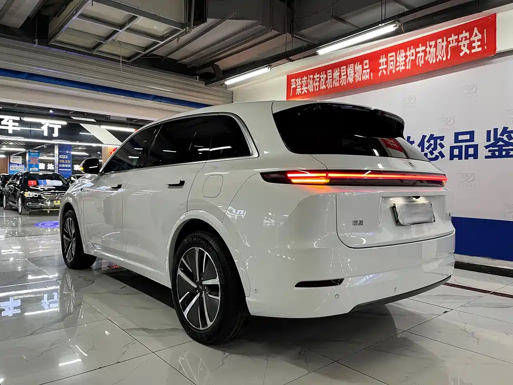Li Auto IDEAL L7