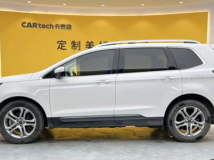 Ford Edge — миниатюра 7