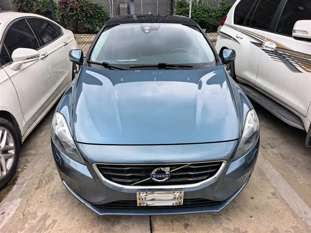 Volvo V40 2014 2.0T