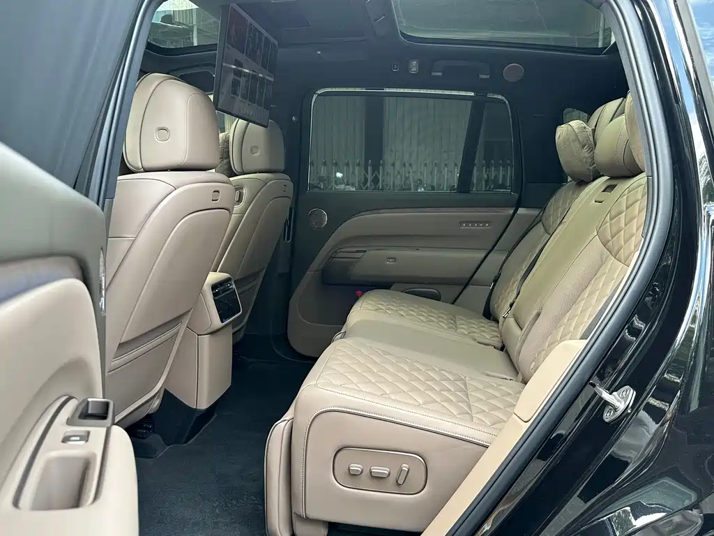 Li Auto Li L8 — миниатюра 16