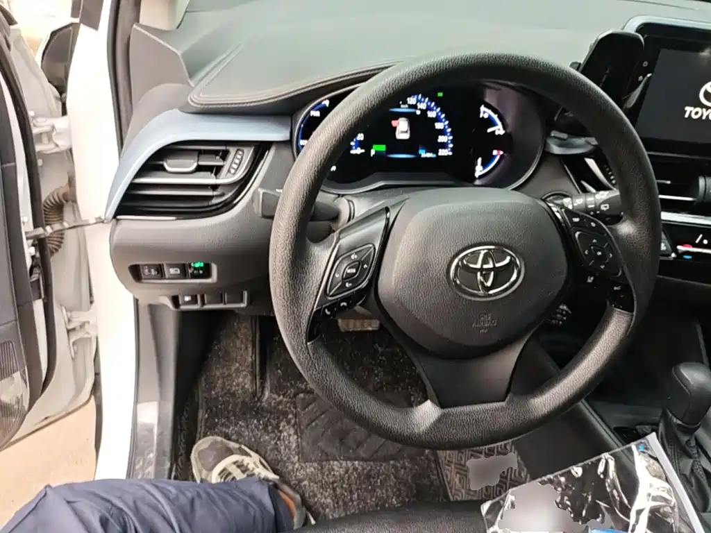 Toyota IZOA — миниатюра 11