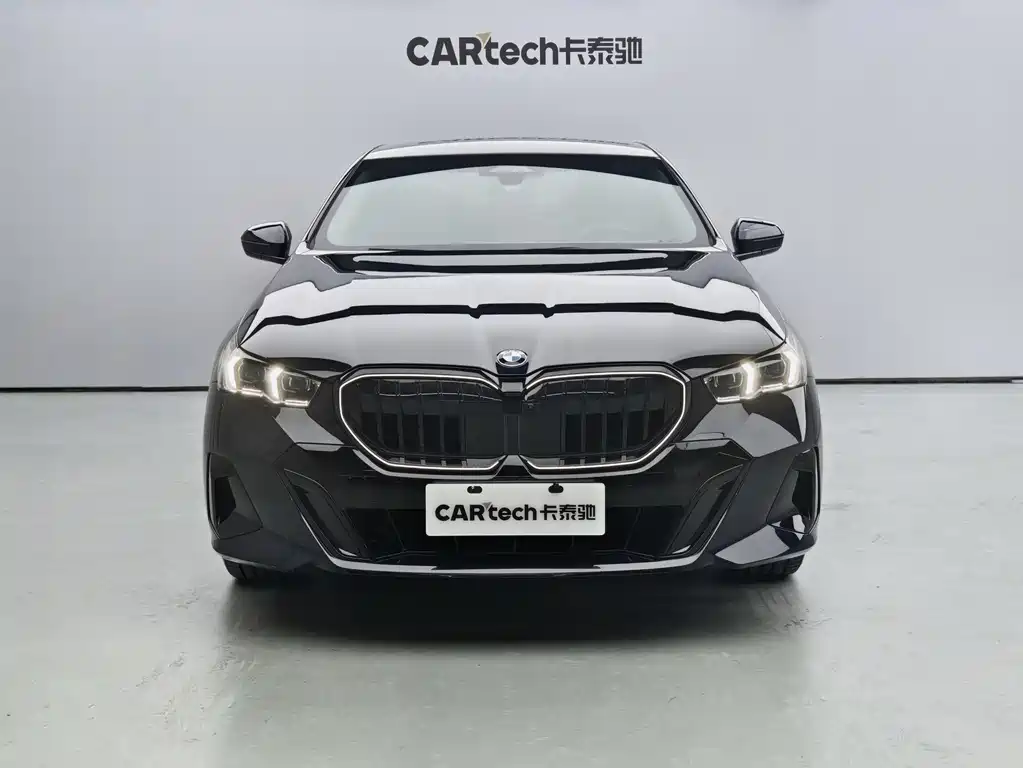 BMW 5 Series 5 2025 530Li Lead M Sport