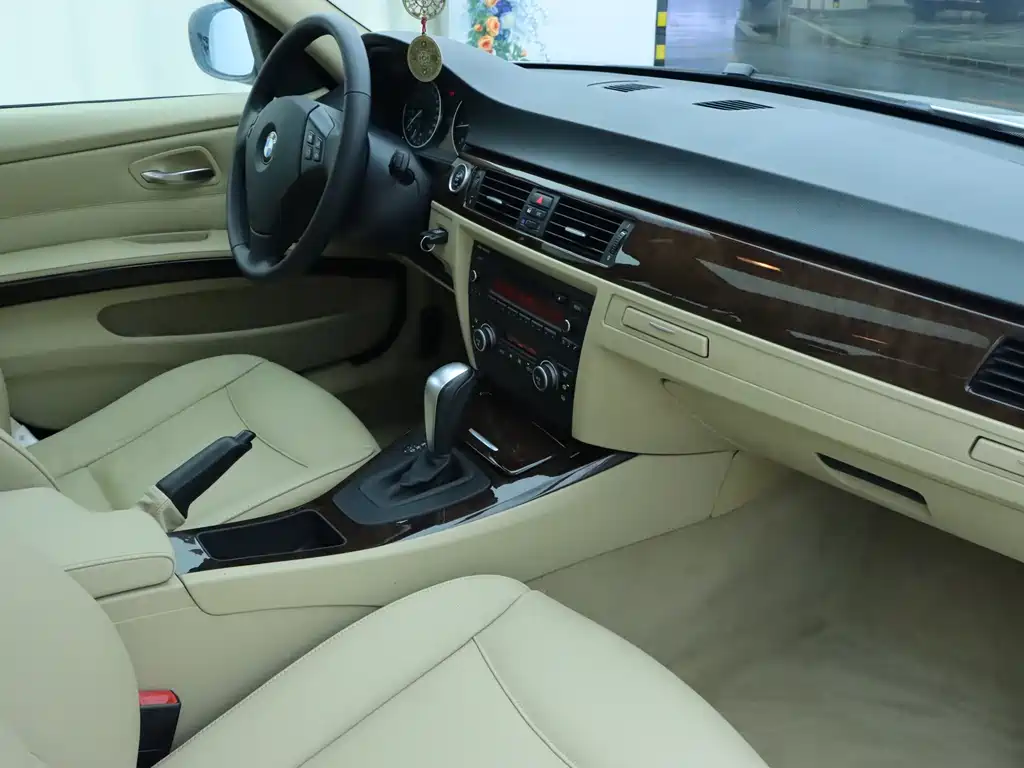 BMW 3 Series 3 2009 320i Fashion