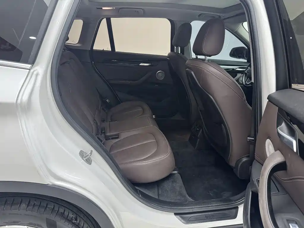 BMW X1 — миниатюра 23