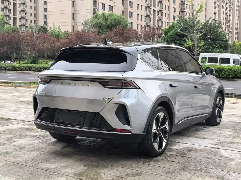 ARCFOX Alpha T — миниатюра 9