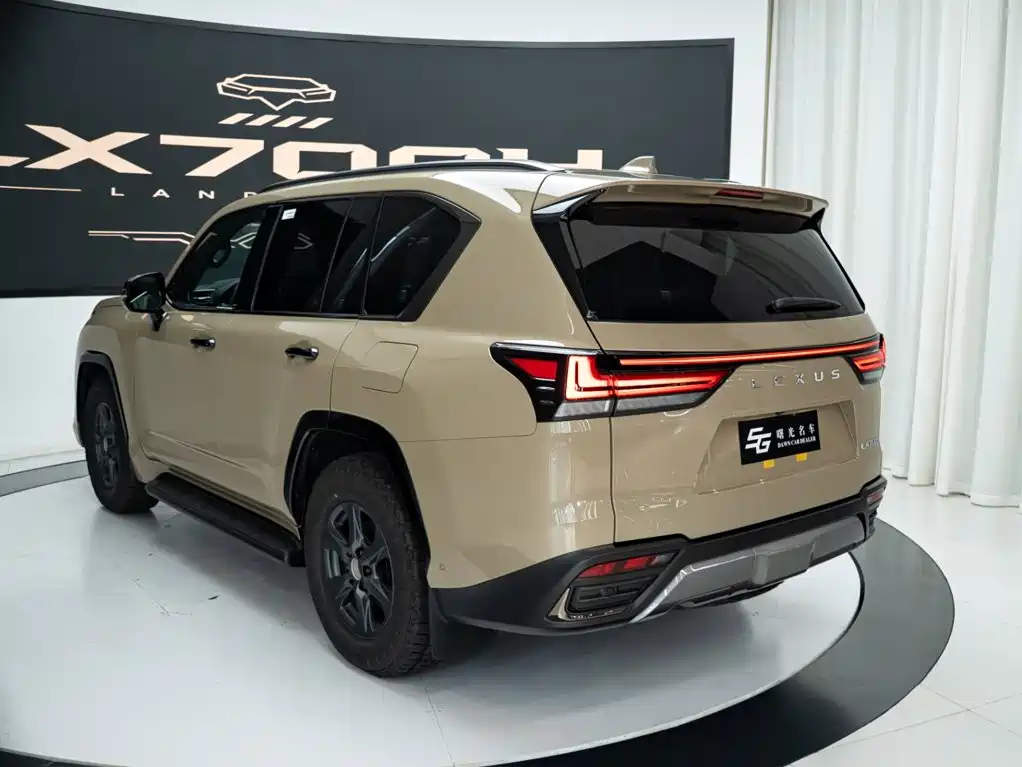 Lexus LX — миниатюра 26