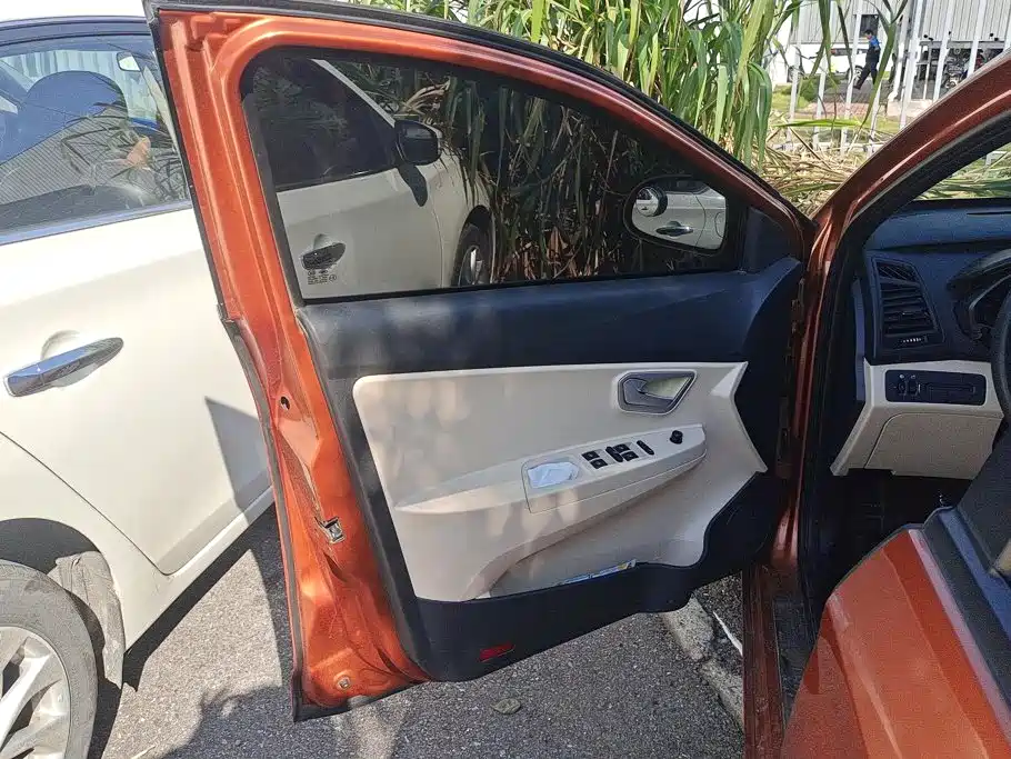 Chery Fengyun 2 — миниатюра 7
