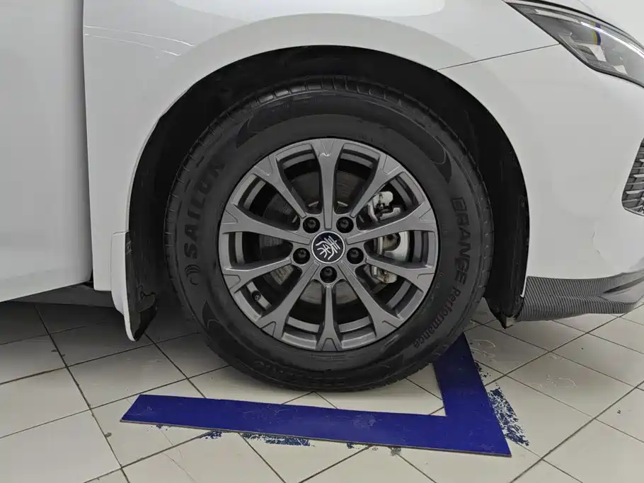 BYD Qin L — миниатюра 6