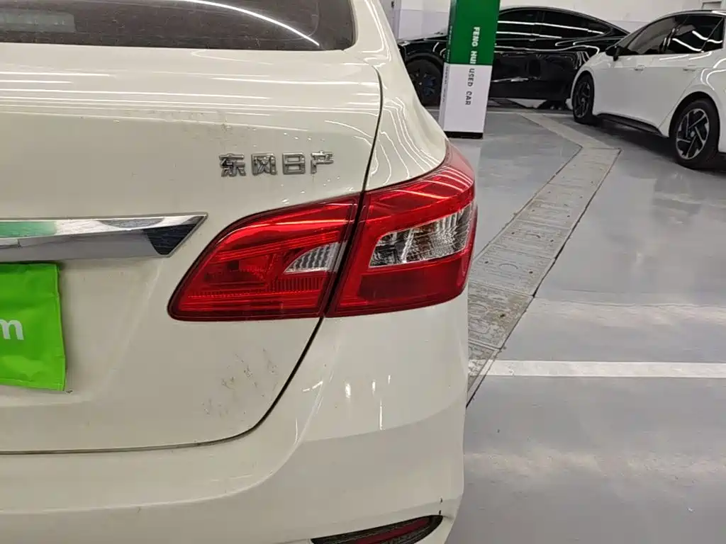 Nissan Sylphy — миниатюра 8