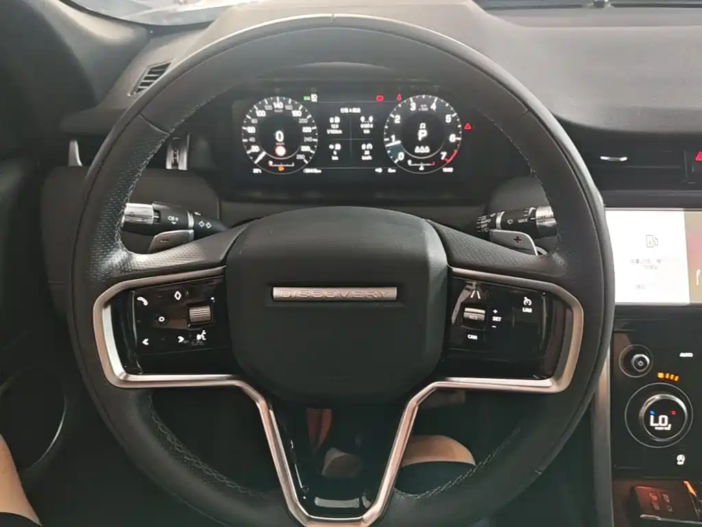 Land Rover Discovery Sport — миниатюра 7