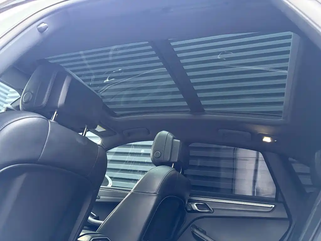 Porsche Macan — миниатюра 19