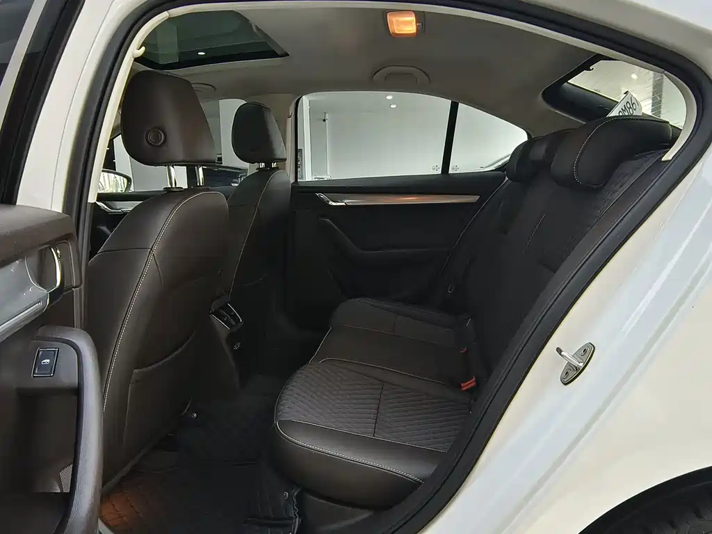 Skoda Octavia — миниатюра 10