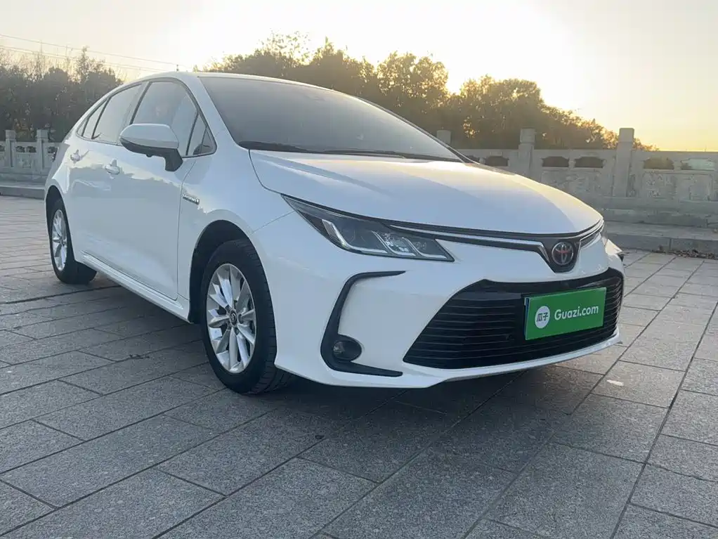 Toyota Corolla — миниатюра 5