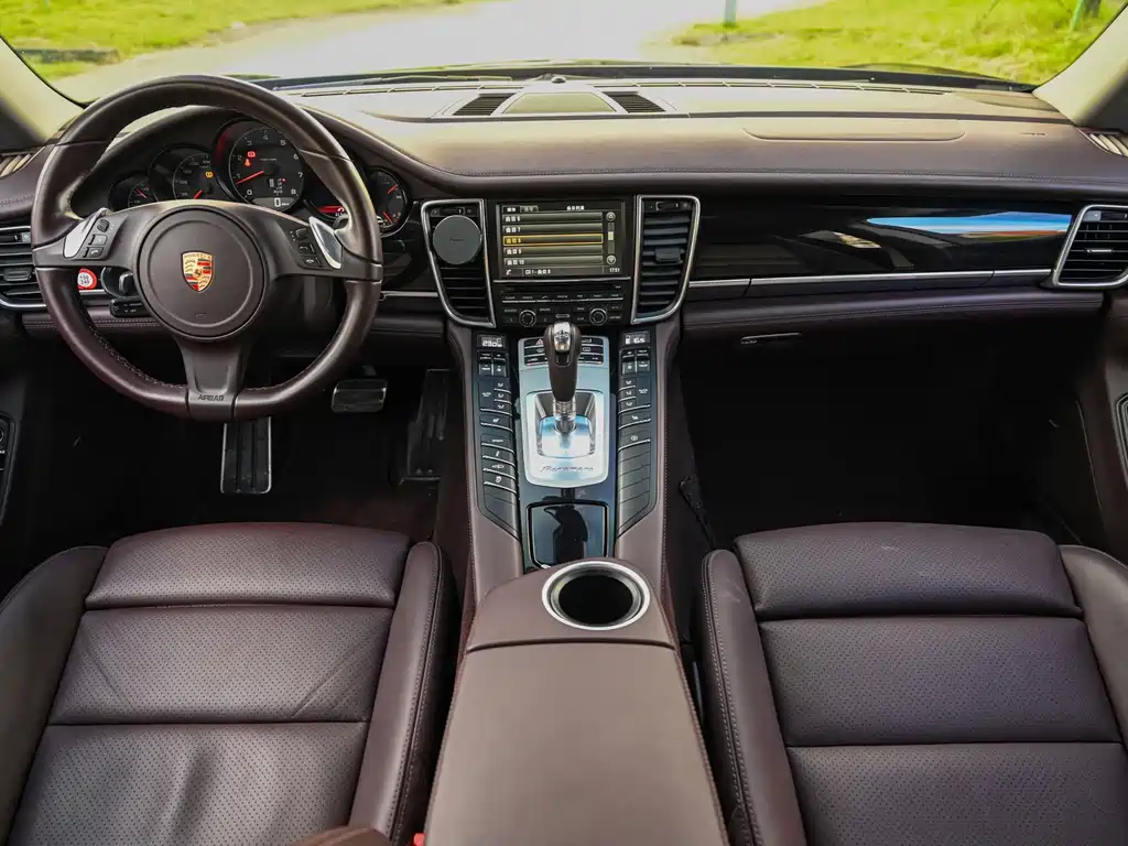 Porsche Panamera — миниатюра 12