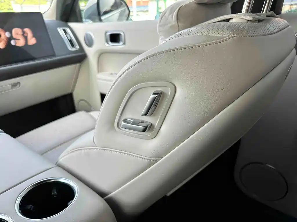 Li Auto Li L9 — миниатюра 20