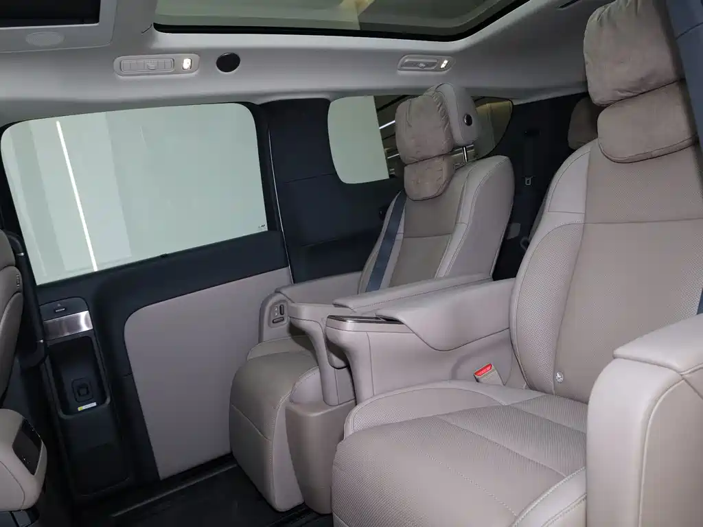 Li Auto Li MEGA — миниатюра 11