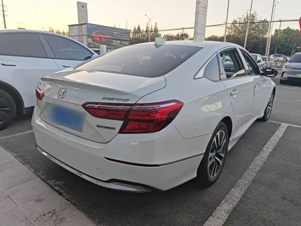 Honda Inspire — миниатюра 7