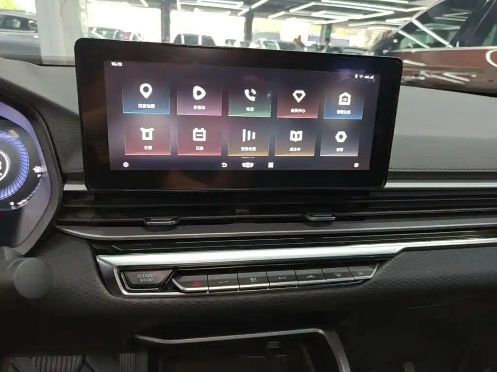 Geely Emgrand — миниатюра 13