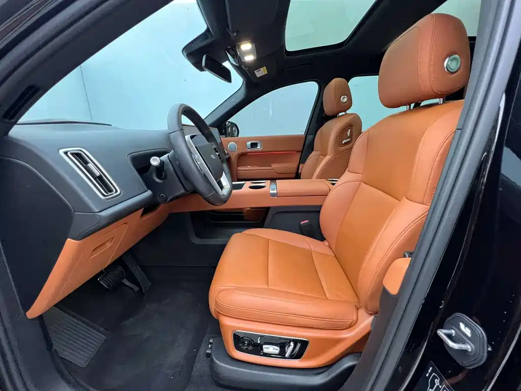 Li Auto Li L8 — миниатюра 2