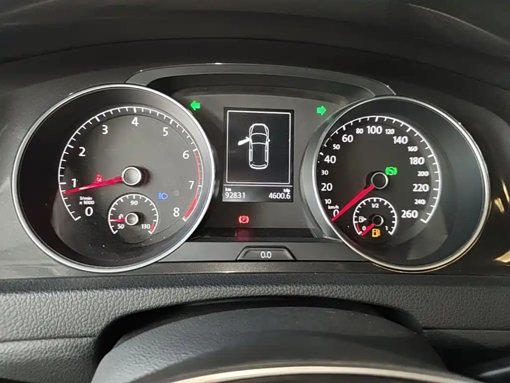 Volkswagen Golf — миниатюра 12