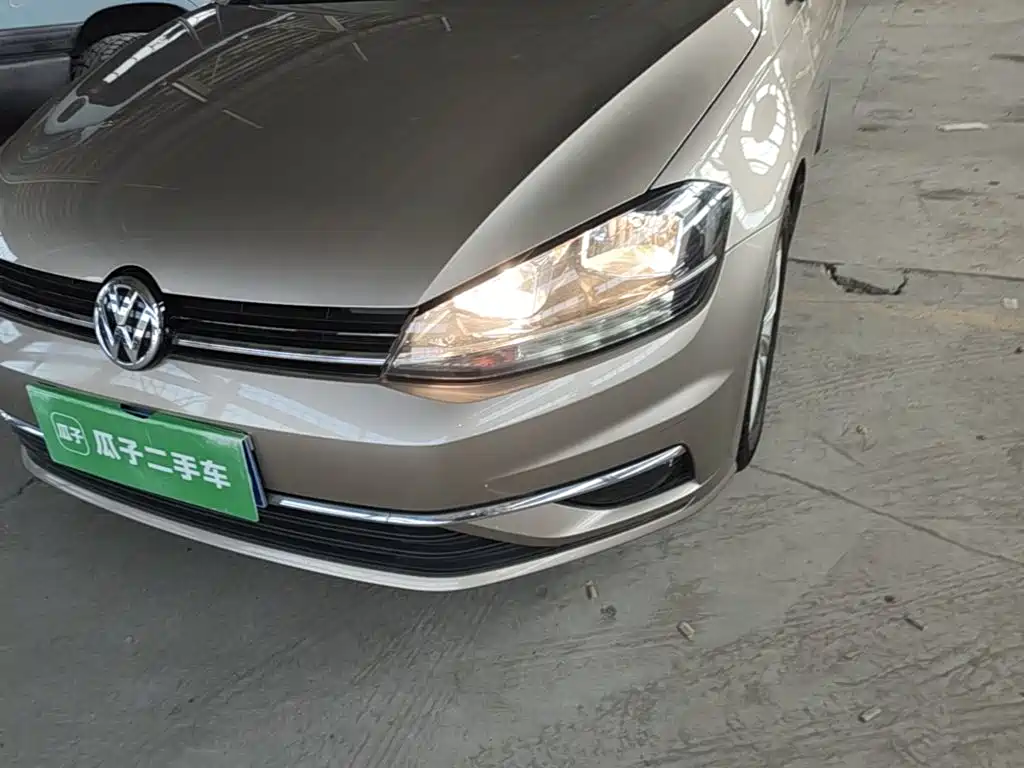 Volkswagen Golf — миниатюра 24