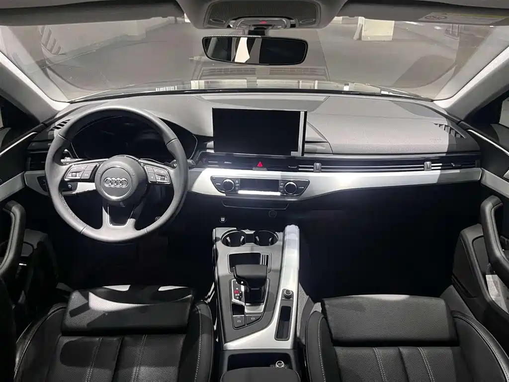 Audi A4L 2023 40 TFSI Fashion