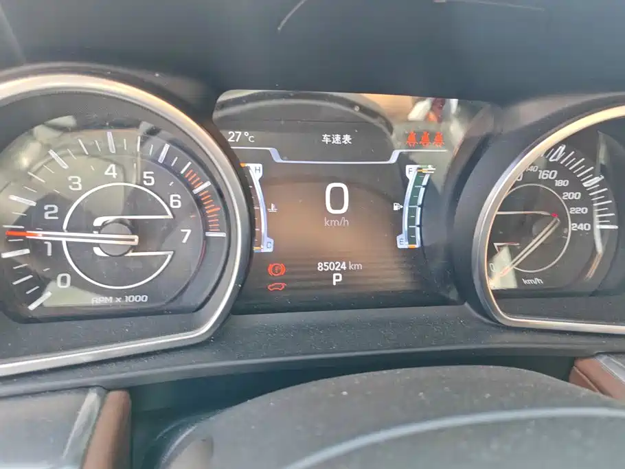 Jeep Grand Commander — миниатюра 14