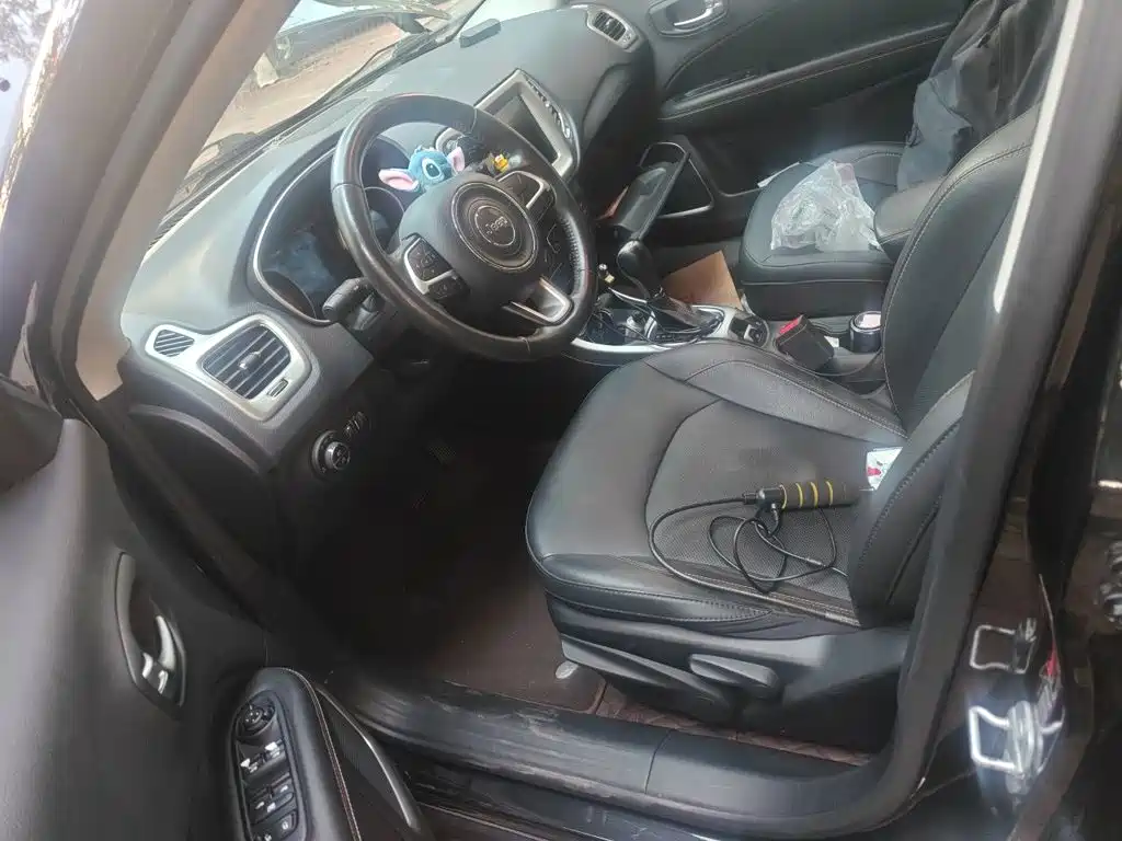 Jeep Compass — миниатюра 16