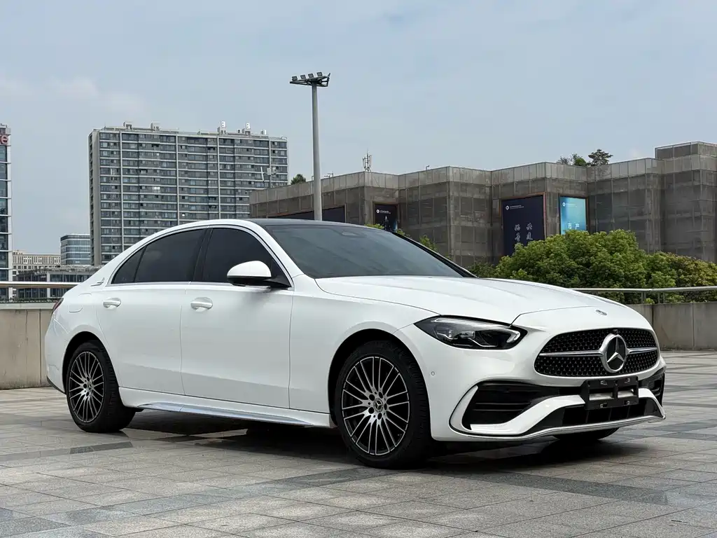 Mercedes-Benz C-Class — миниатюра 2