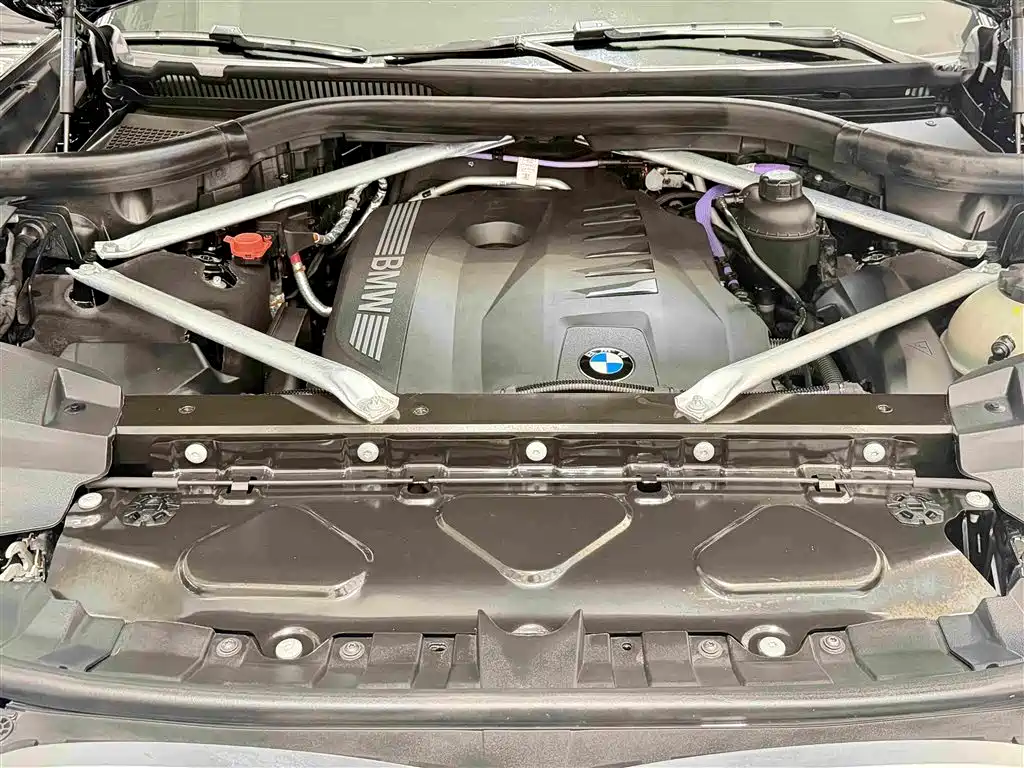 BMW X7 — миниатюра 20