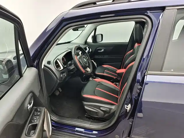 Jeep Renegade — миниатюра 9