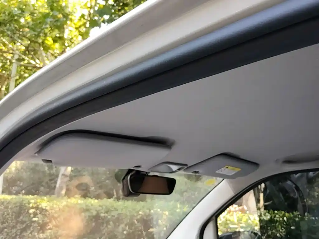 Wuling MINIEV — миниатюра 18