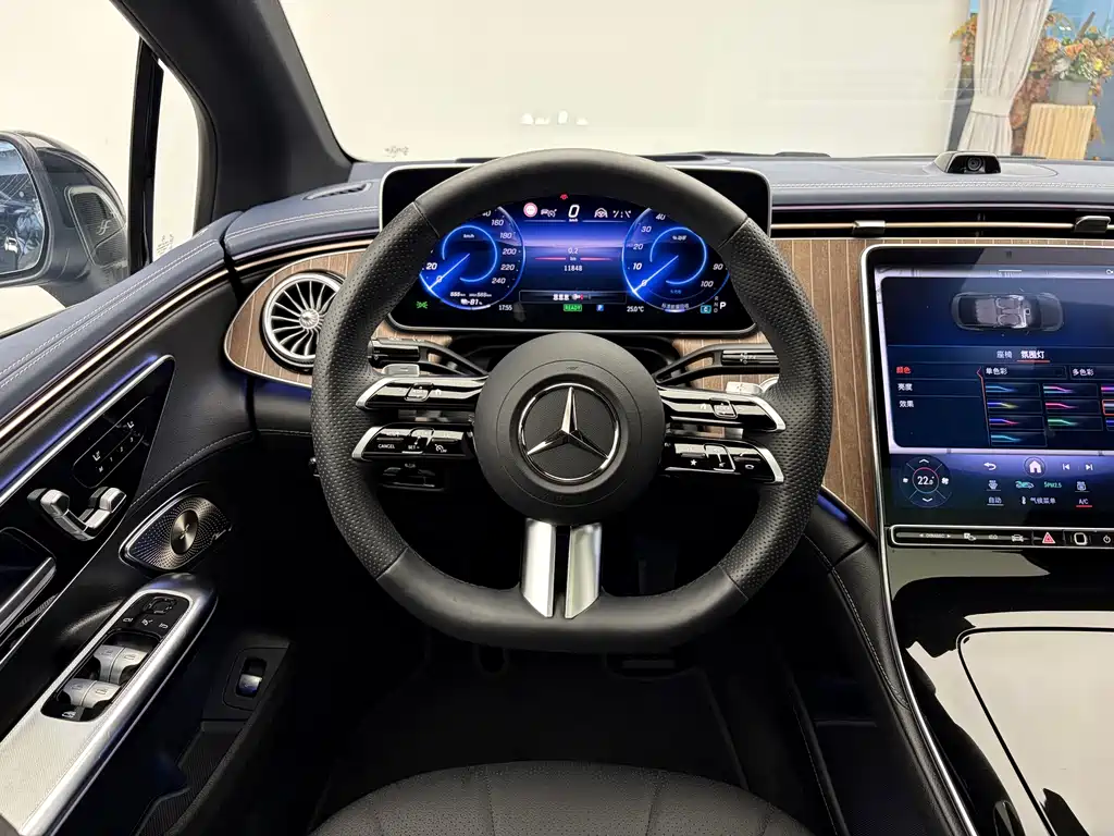 Mercedes-Benz EQE — миниатюра 17