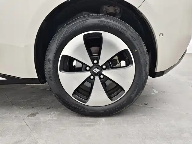 Baojun Yunduo — миниатюра 9