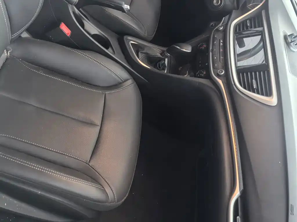Buick Excelle — миниатюра 14
