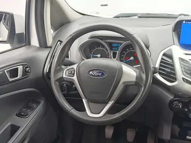 Ford Ecosport — миниатюра 7