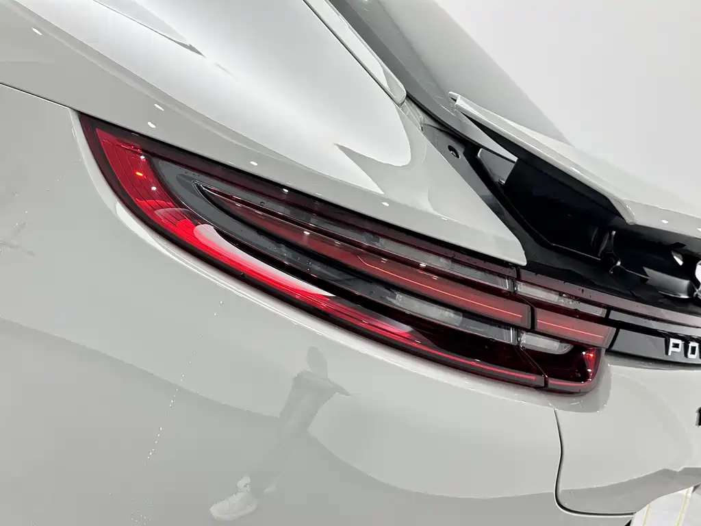 Porsche Panamera — миниатюра 19