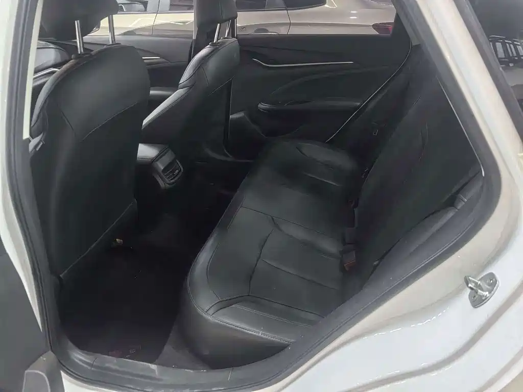 Buick Excelle — миниатюра 11