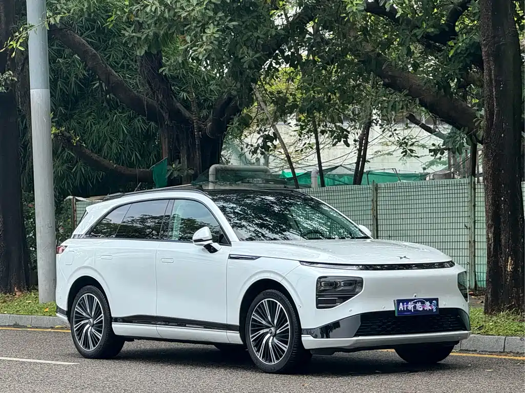 Xpeng G9 2022 702 Max