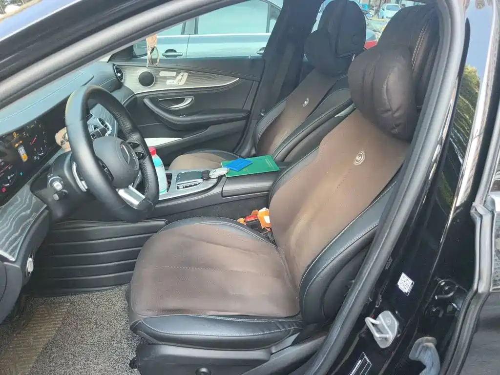 Mercedes-Benz E-Class — миниатюра 11