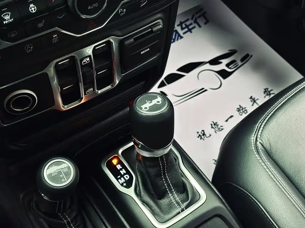 Jeep Wrangler — миниатюра 9