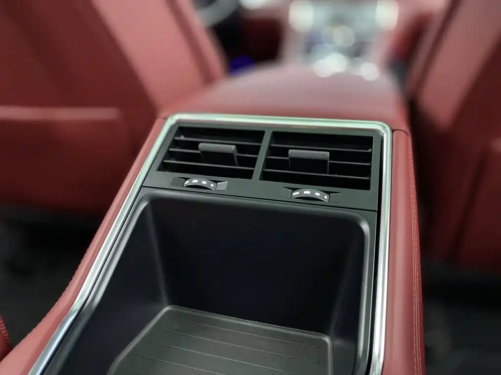 Porsche Panamera — миниатюра 24