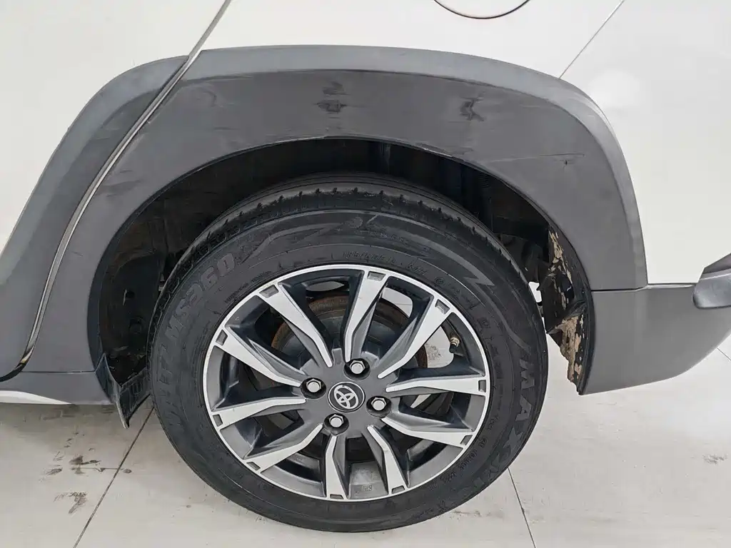 TOYOTA YARIS L ZHIXUAN