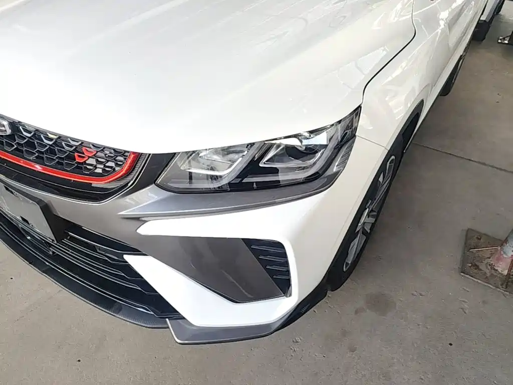 Geely Binyue — миниатюра 24