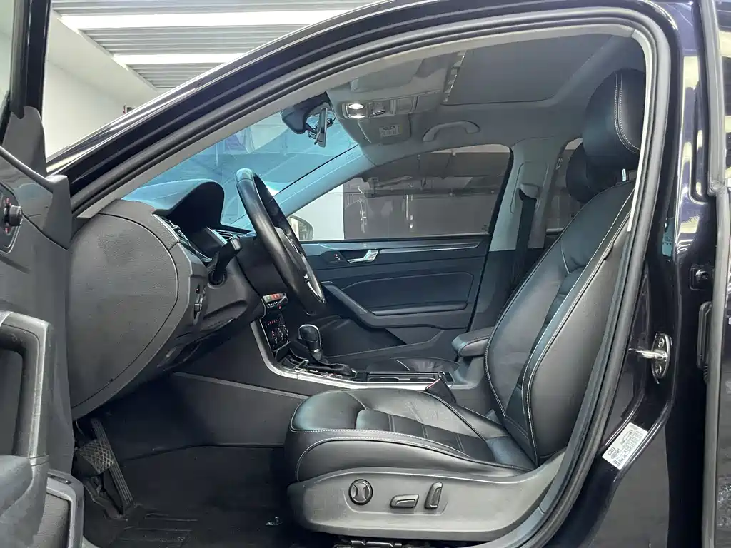 Volkswagen Passat — миниатюра 9